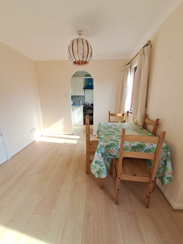 Additional image 3 of 2 Bed Flat, Walker St, G11, N1 7GU