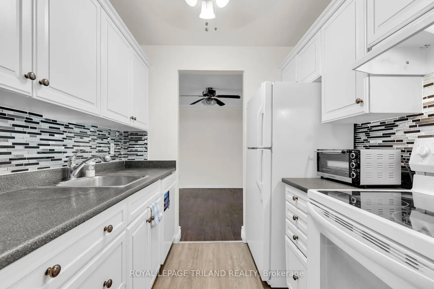 Additional image 2 of 737 Deveron Crescent 310