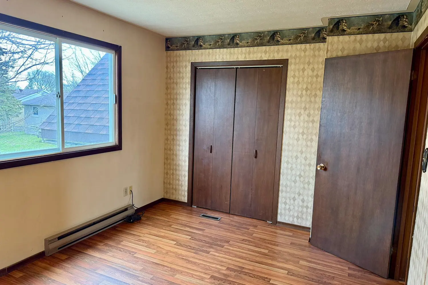 Additional image 14 of 1030 Yonge Street