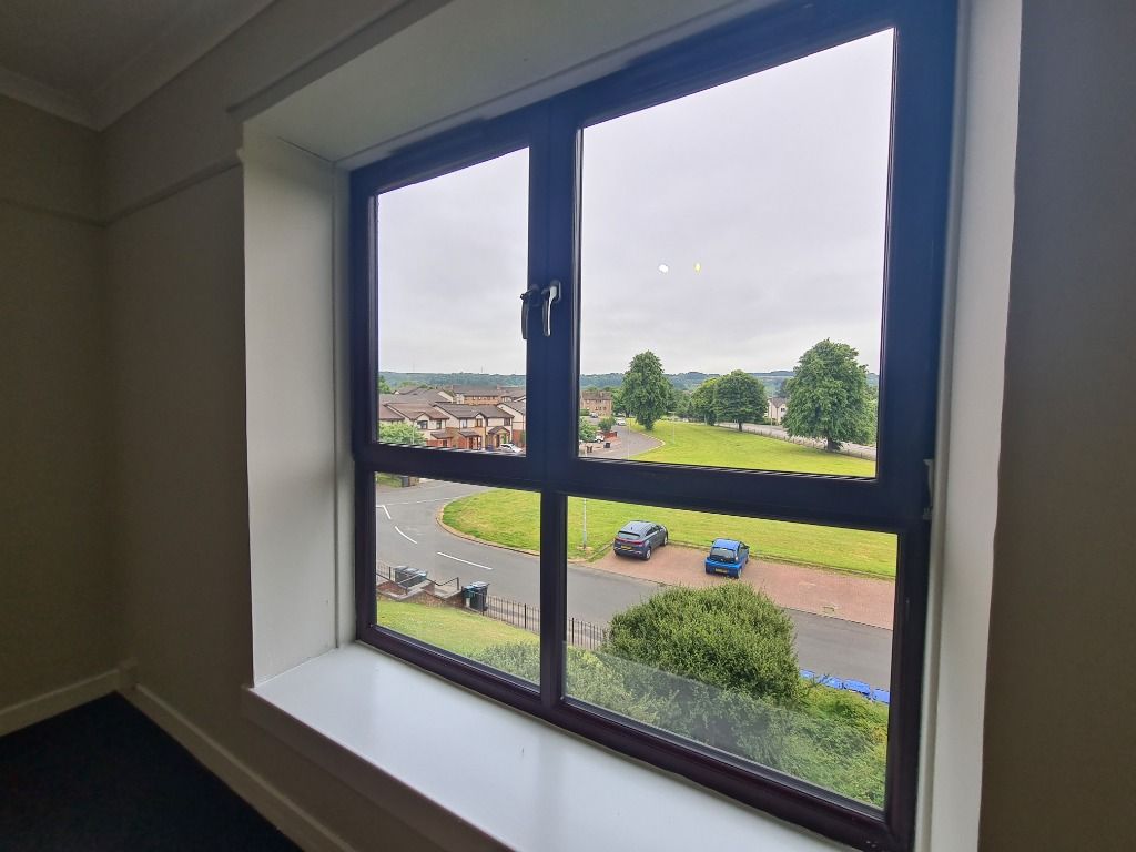 Additional image 6 of 2 bed flat to rentMoorfoot Ave, Paisley, Renfrewshire PA2