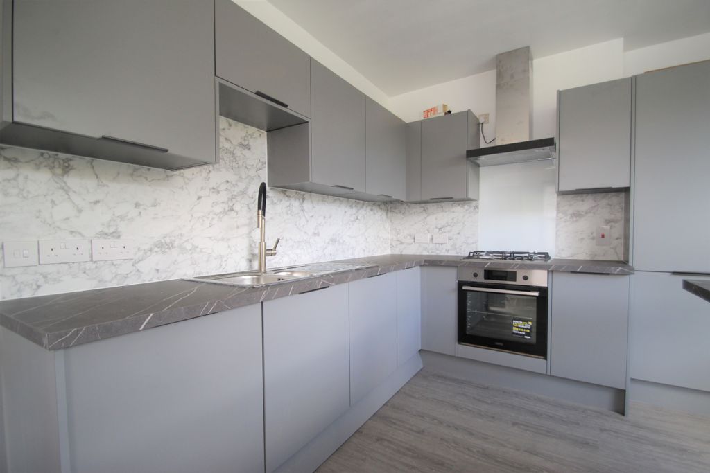 Additional image 8 of 6 bed end terrace house to rentWestern Road, Oxford OX1