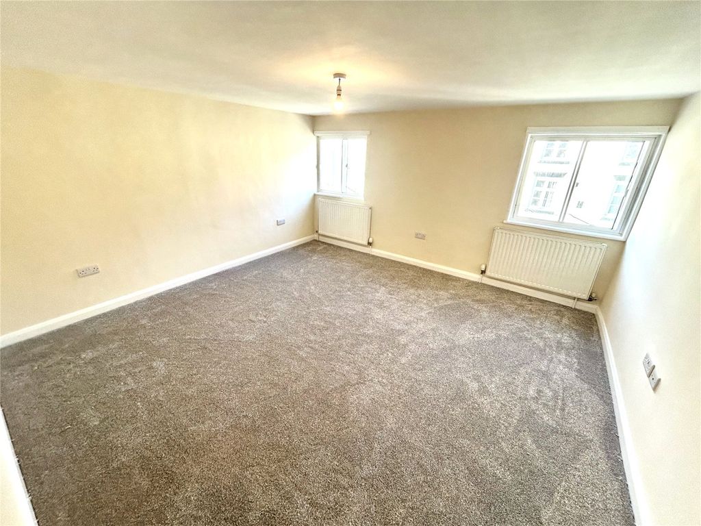 Additional image 6 of 3 bed detached house to rentCommercial Street, Newtown, Powys SY16