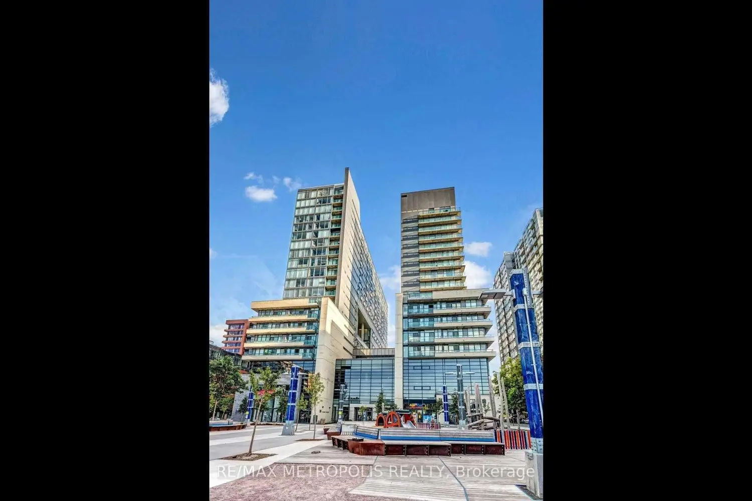 36 Lisgar Street 712E