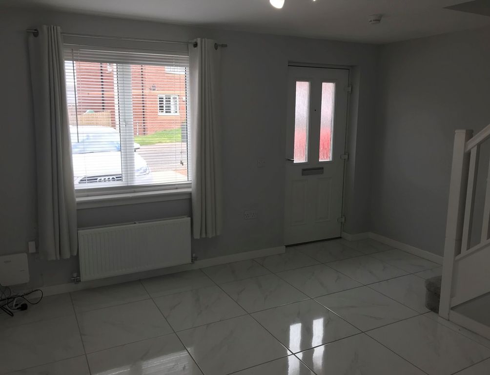 2 bed terraced house to rentMcgregor Crescent, Whitburn EH47 photo 2
