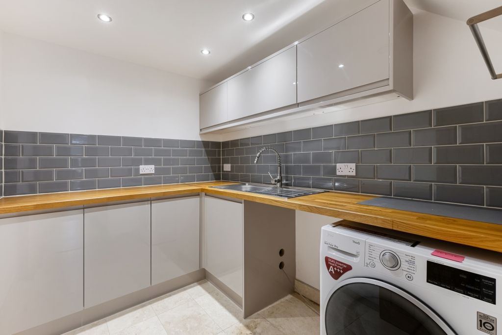 Additional image 7 of 5 bed flat to rentGrove, Wantage OX12
