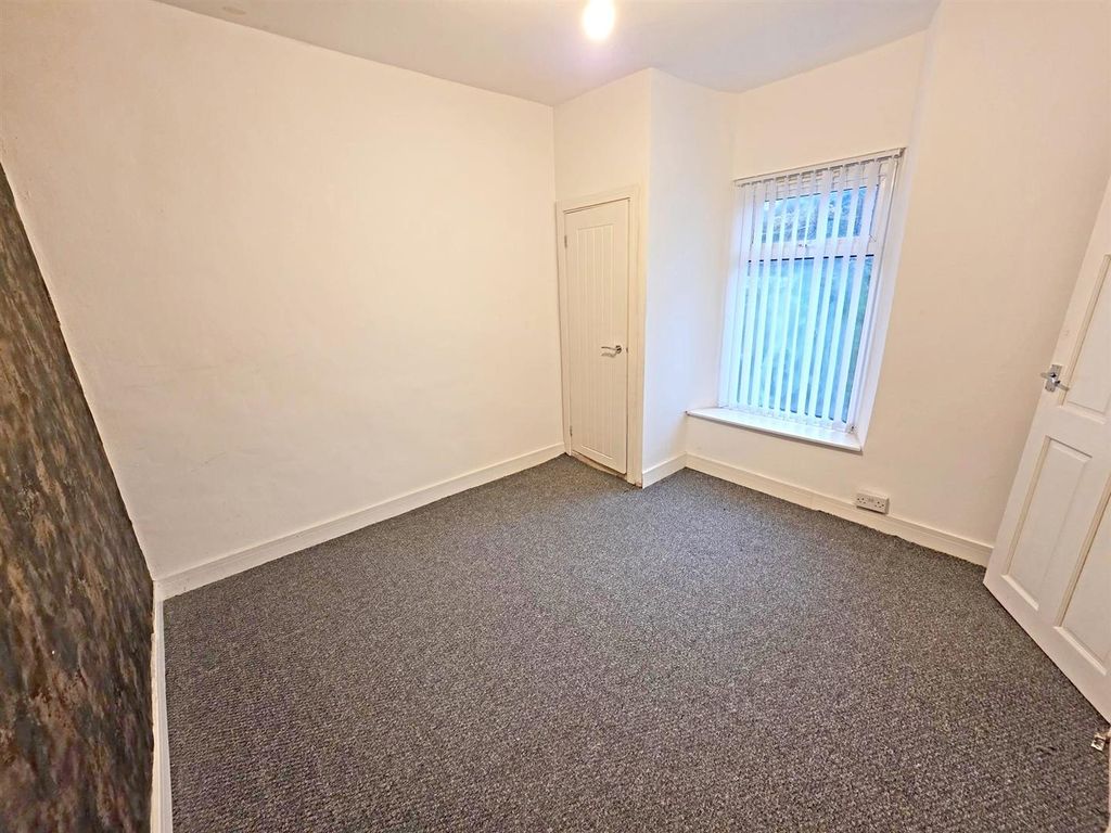 Additional image 11 of 3 bed terraced house to rentFox Street, Treharris CF46