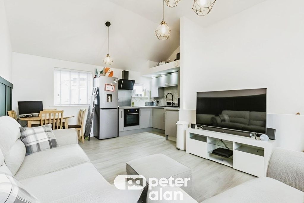 Additional image 3 of 2 bed maisonette to rentAriel Reach, Newport NP20