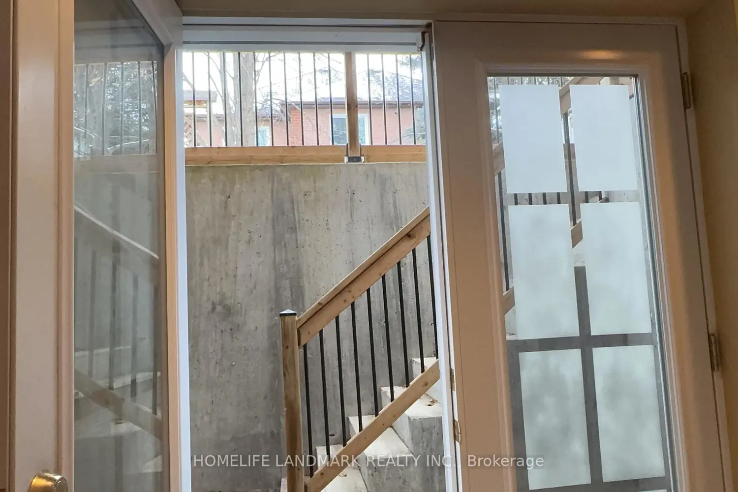 Additional image 19 of 136 Worth Boulevard