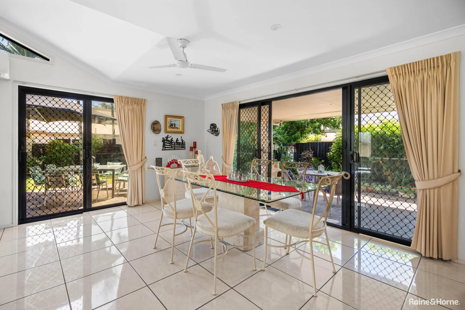 Additional image 5 of 28 Harrison Circuit, Urangan QLD 4655