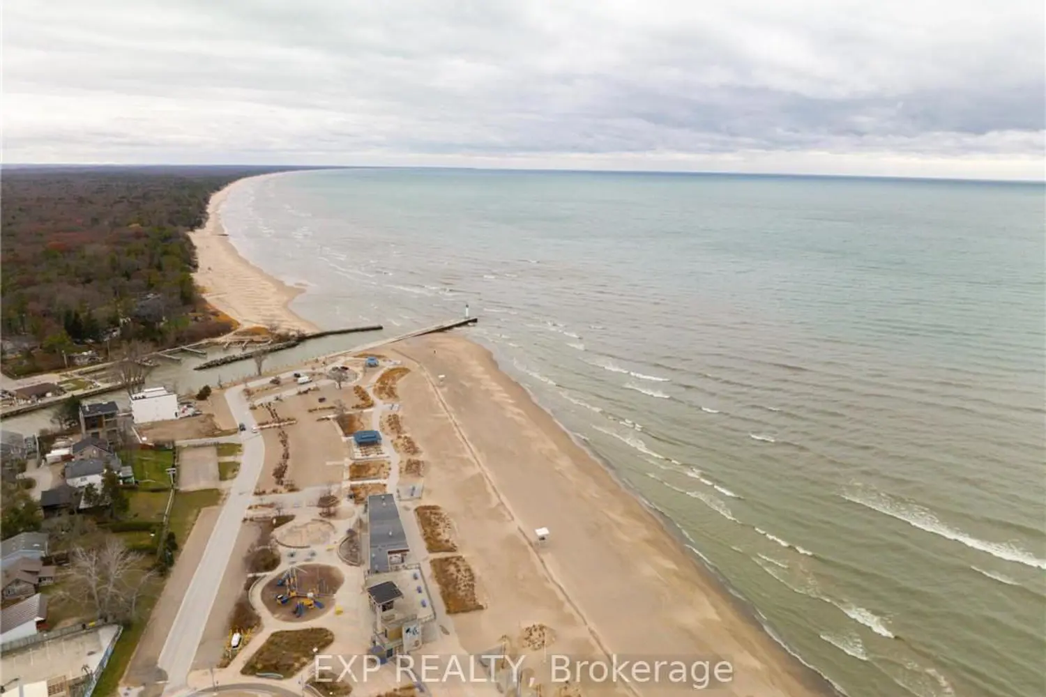 Additional image 18 of 26 Huron Street