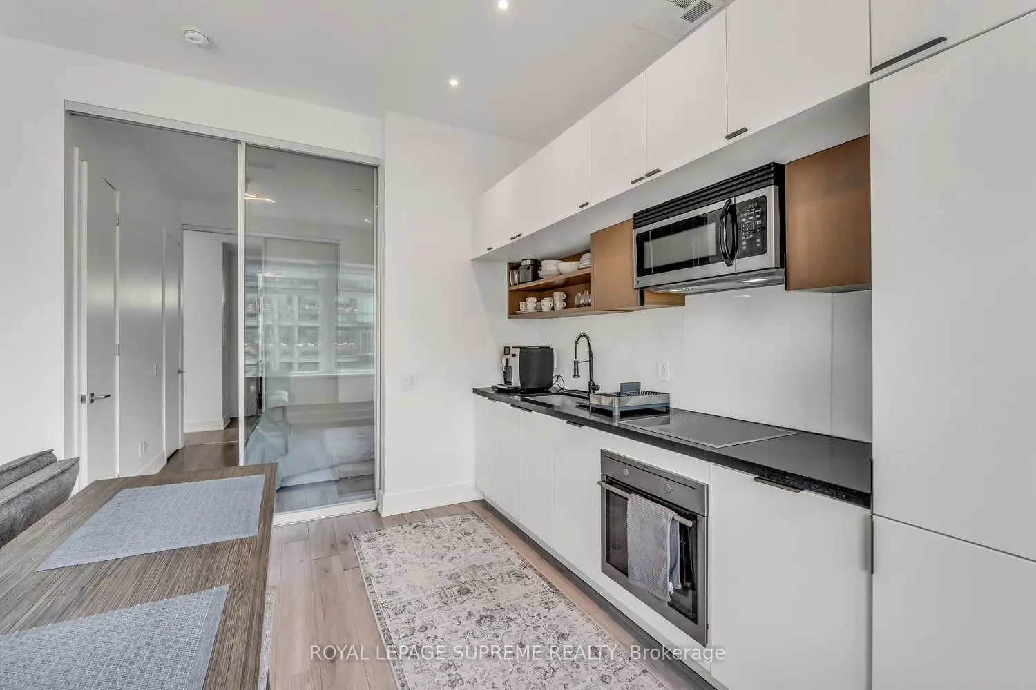 Additional image 6 of 111 St Clair Avenue 604