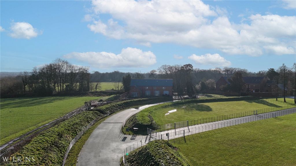 Additional image 54 of 6 bed detached house to rentPark Lane, Bonehill, Tamworth, Staffordshire B78