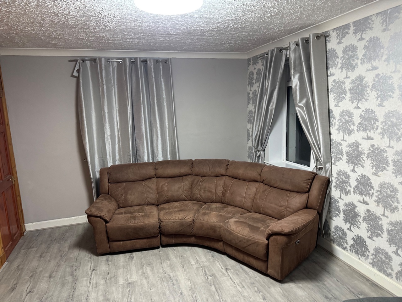 4 Bed Flat, Ferry Road, EH4, N1 7GU