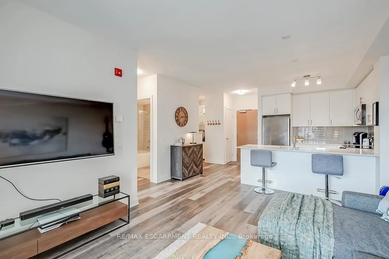 Additional image 10 of 320 Plains Road 502