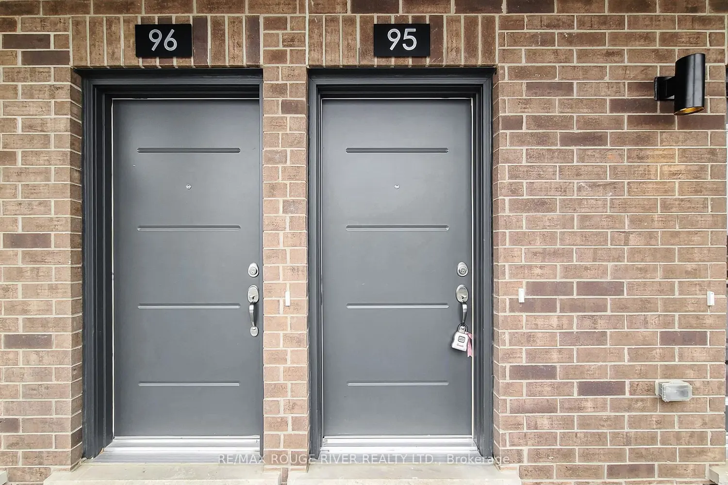 Additional image 5 of 940 St David Street 95