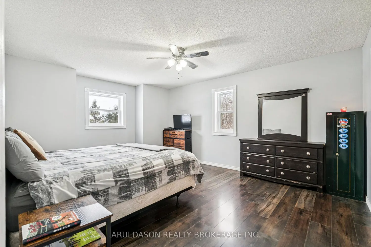 Additional image 13 of 602 Scarlett Line