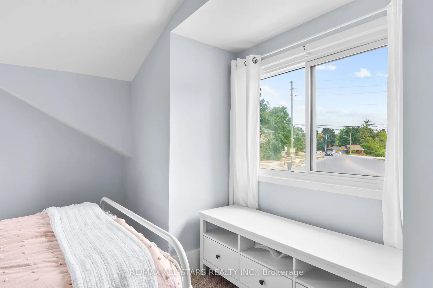 Additional image 3 of 155 Colborne Street