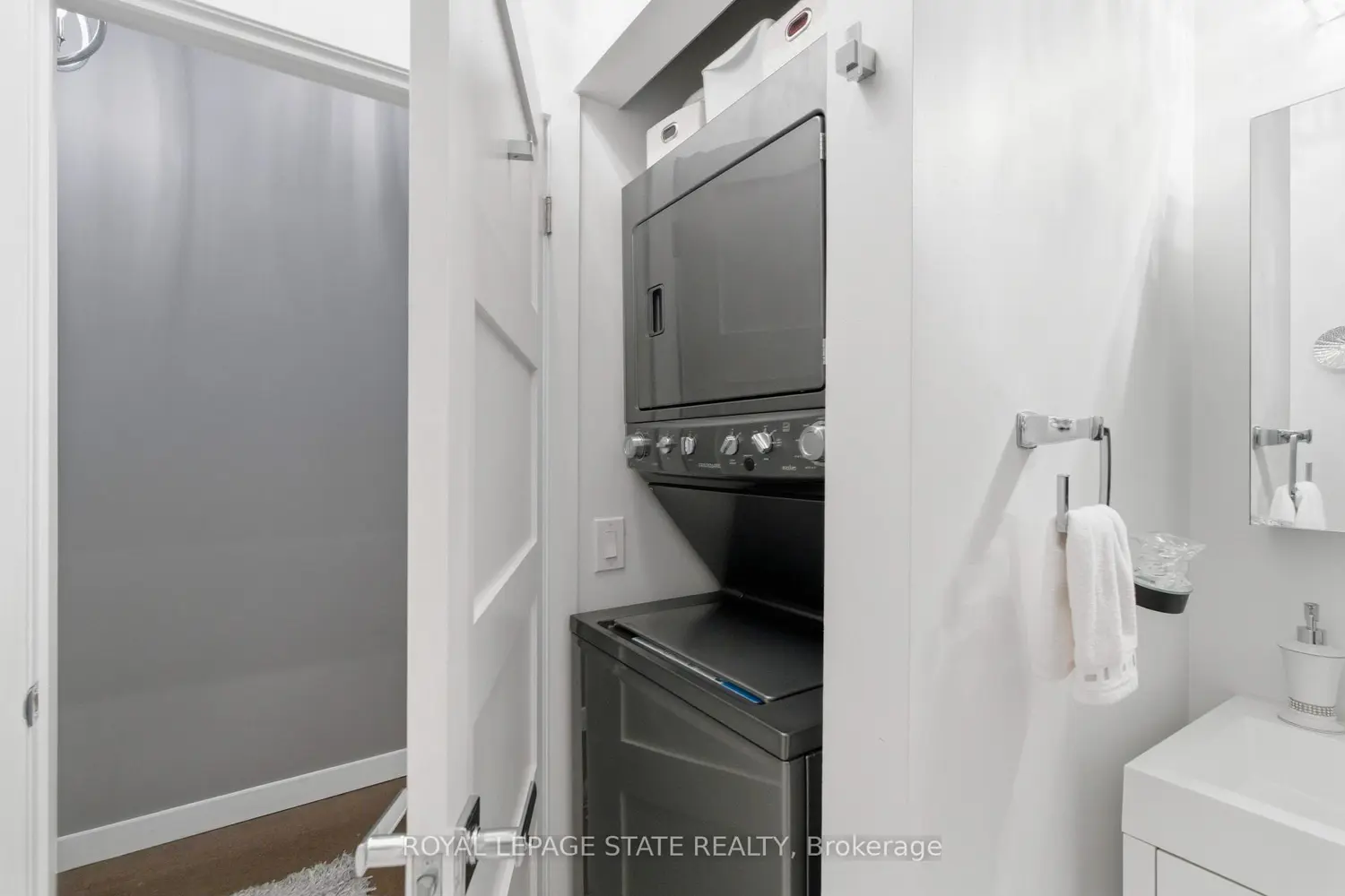 Additional image 13 of 66 Bay Street Ph10