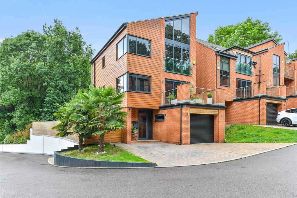 4 bed detached house to rentSpringfield Pastures NG3