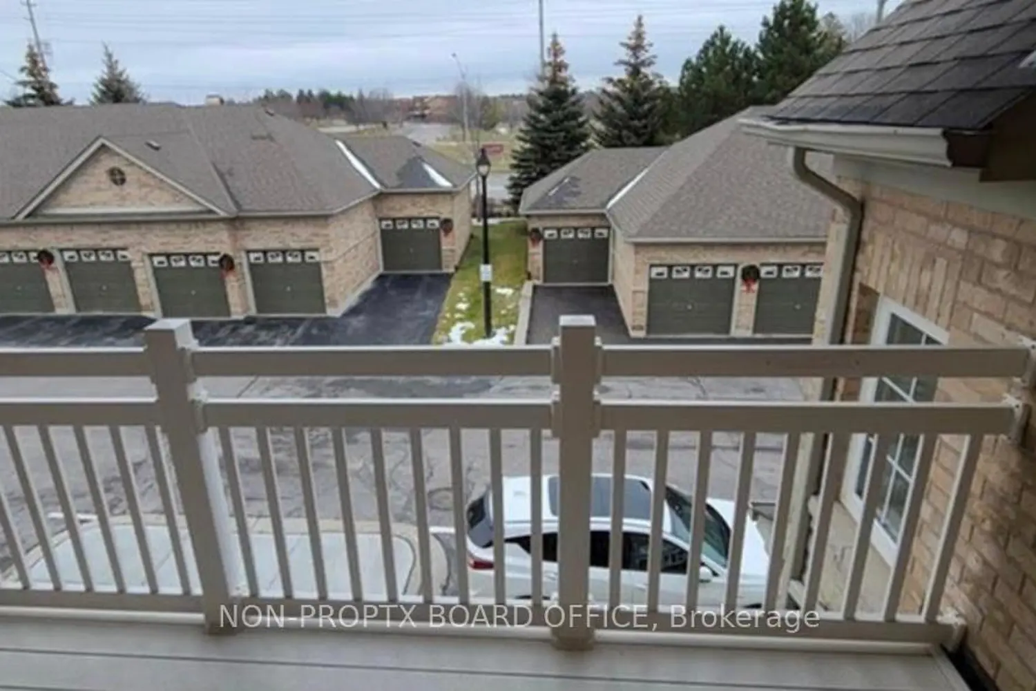 Additional image 11 of 520 Silken Laumann Drive