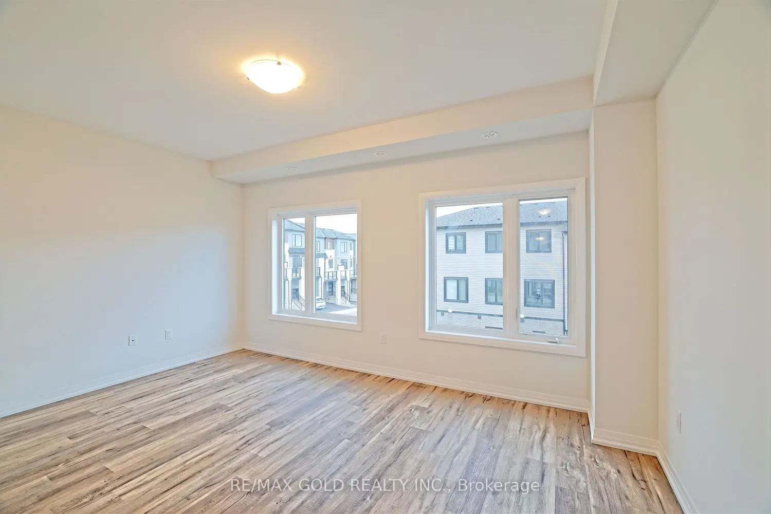 Additional image 11 of 155 Equestrian Way 114