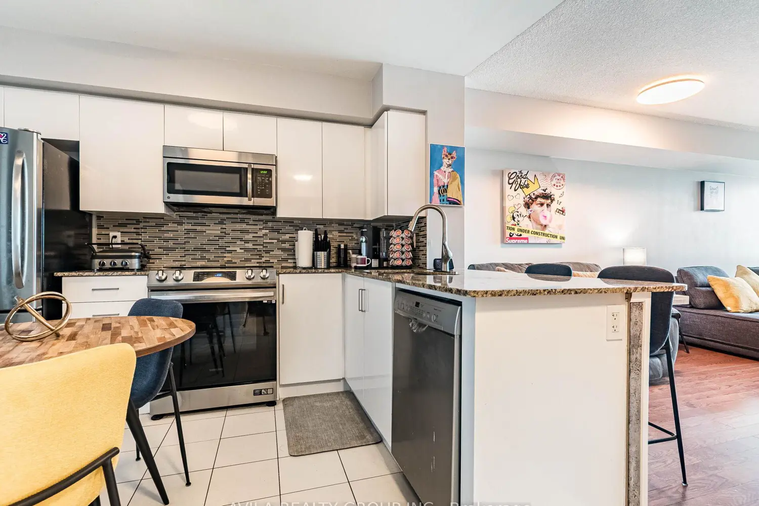 Additional image 4 of 215 Sherway Gardens Road 1001