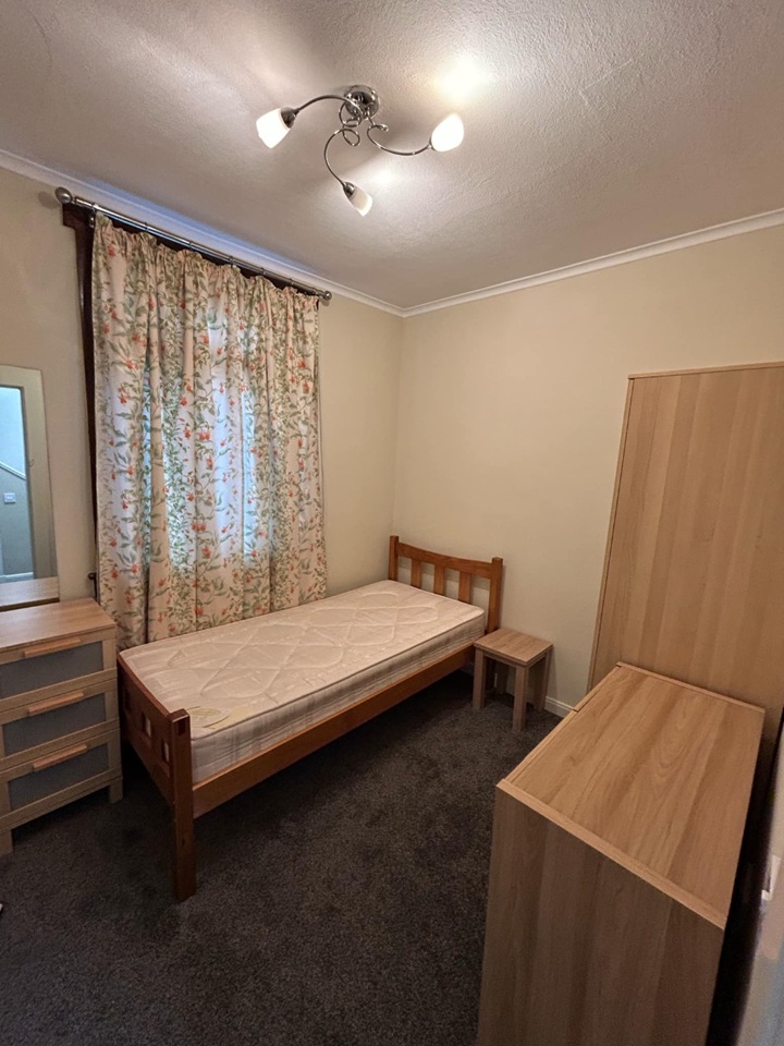 Additional image 3 of Room in a Shared Flat, Calder Road, EH11, N1 7GU