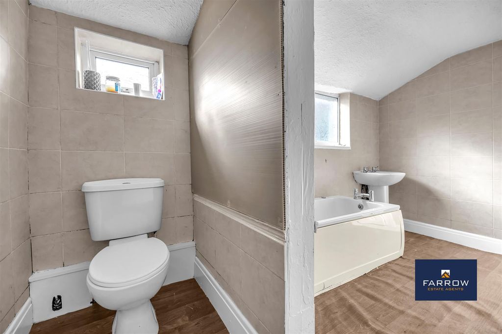 Additional image 9 of 3 bed terraced house to rentRutland Street, Grimsby DN32