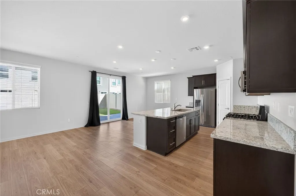 Additional image 10 of 694 Dahlia Ln, San Jacinto, CA 92583