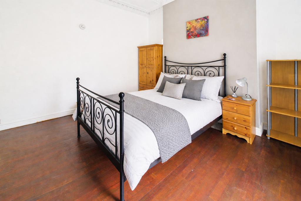 Additional image 7 of 5 bed shared accommodation to rentCheltenham Place, Mutley PL4