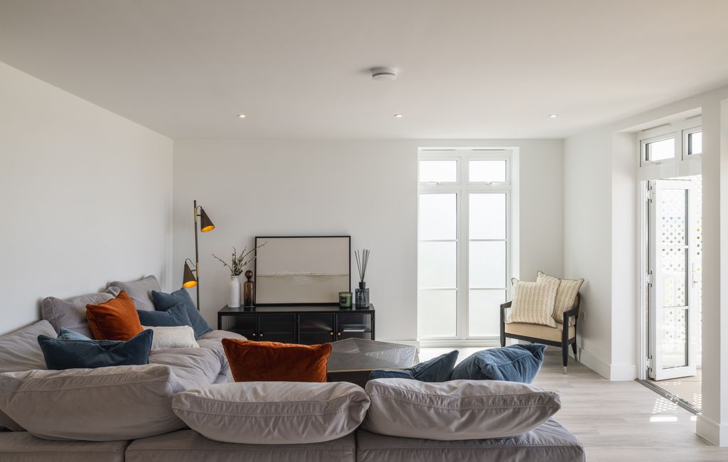 Additional image 12 of 3 bed flat to rentLa Route De La Haule, St. Lawrence, Jersey JE3