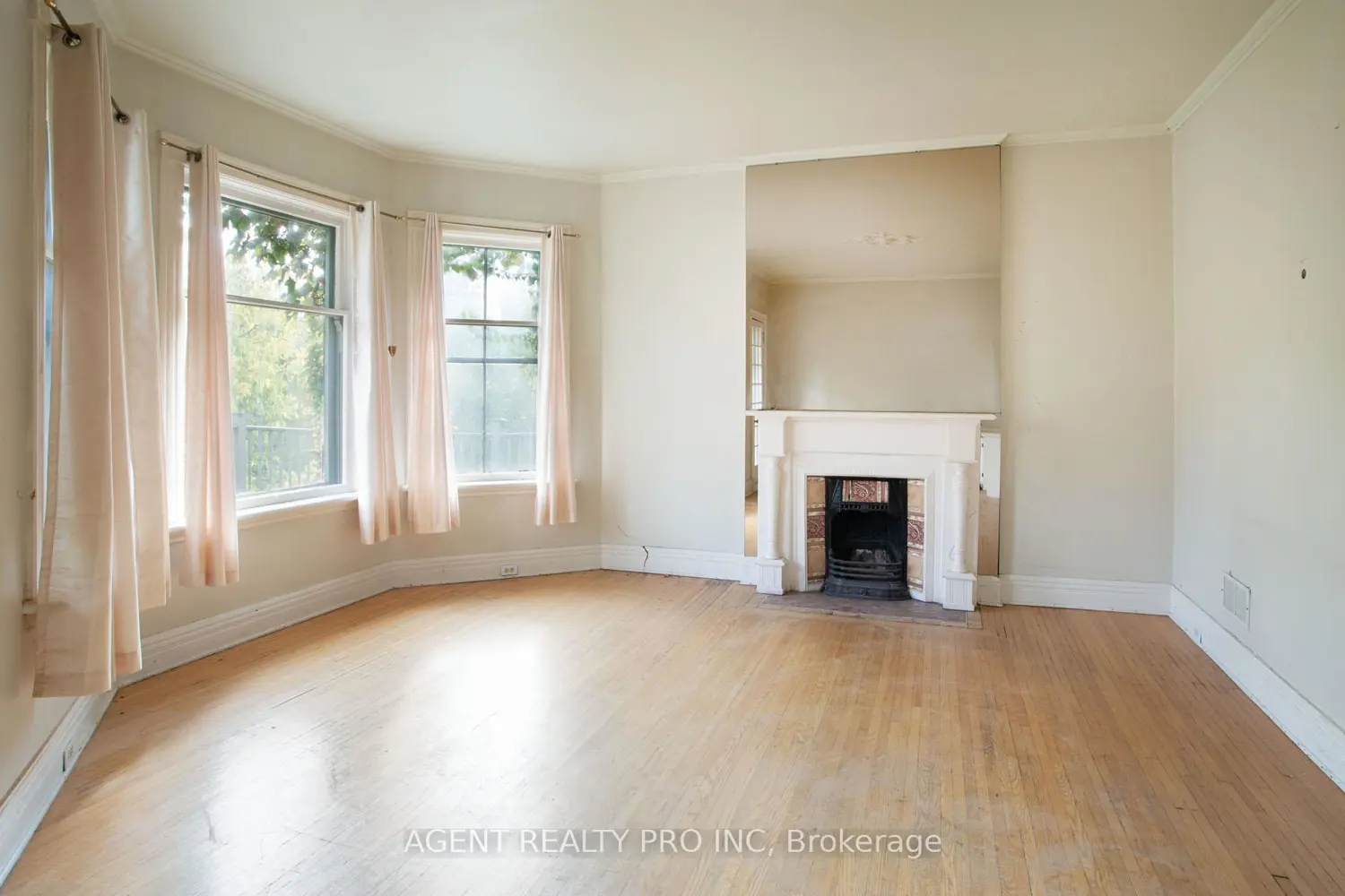 Additional image 12 of 302 Central Street