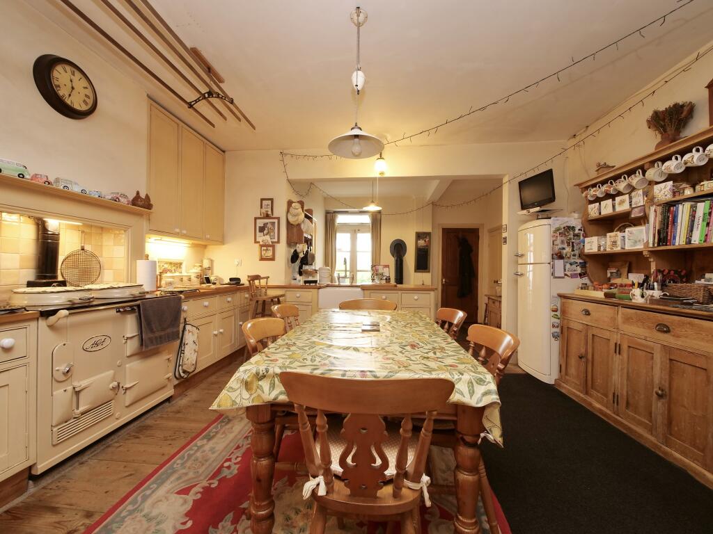 Additional image 21 of Red House, High Street, Templecombe