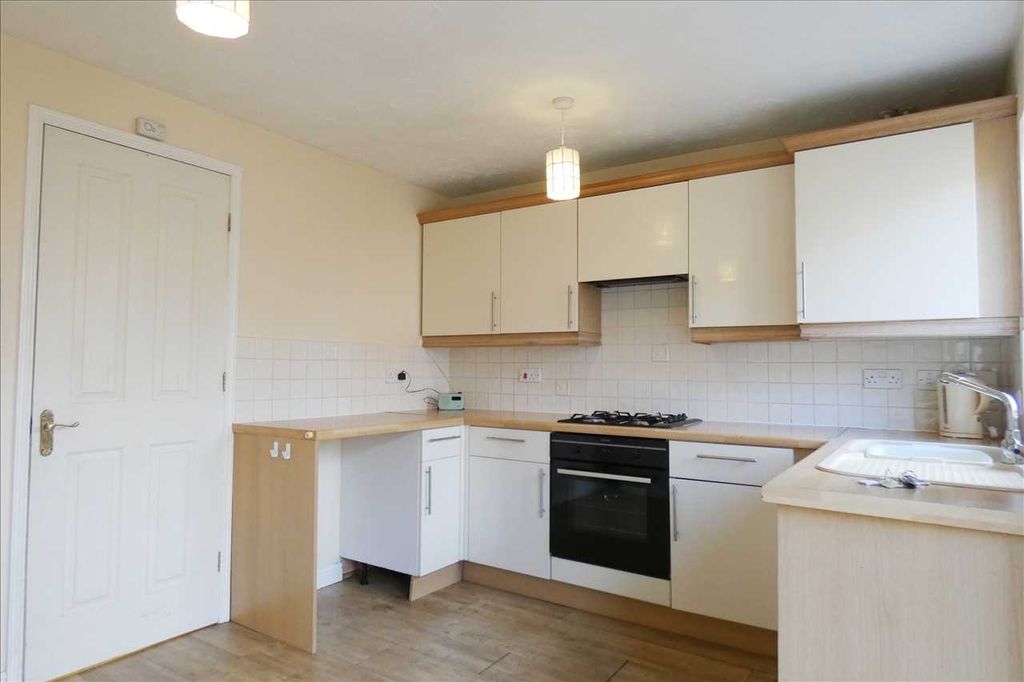 Additional image 4 of 2 bed semi-detached house to rentIvy House Court, Scunthorpe DN16