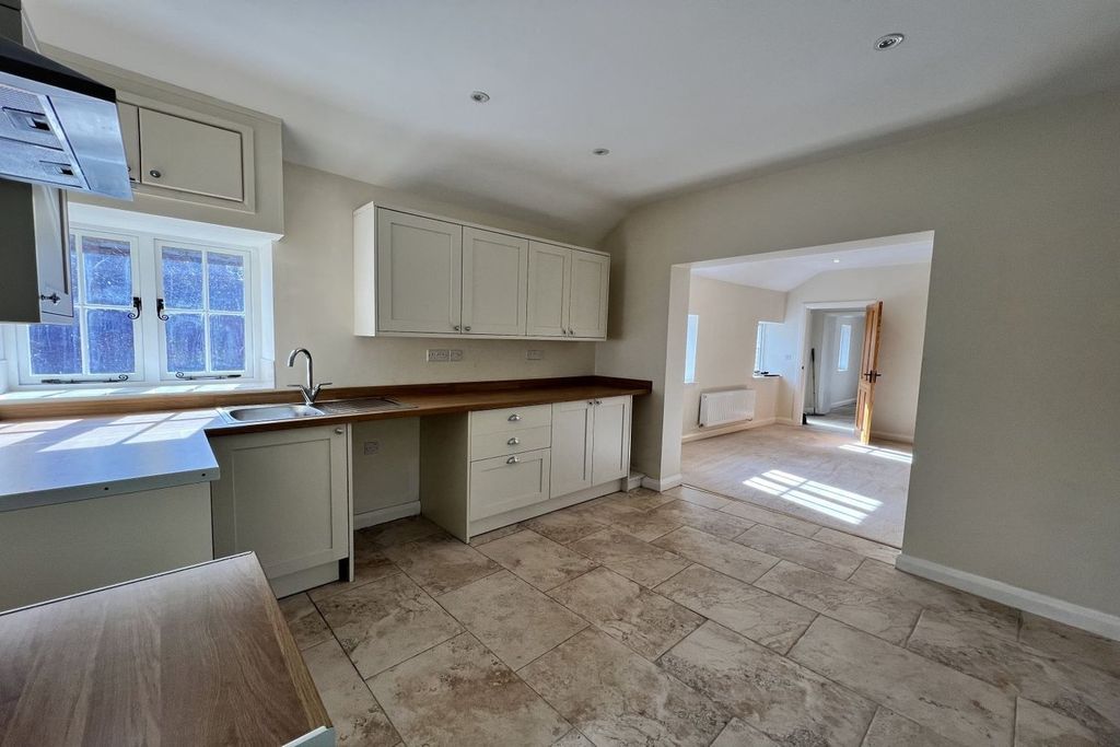 Additional image 4 of 2 bed detached bungalow to rentLlanover, Abergavenny NP7