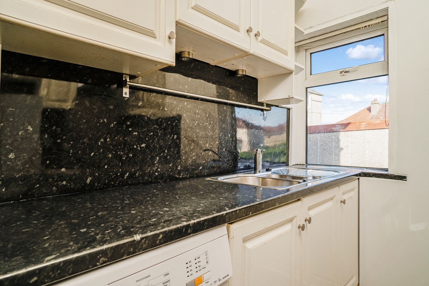 Additional image 9 of 3 Bed Flat, Burnfoot Drive, G52, N1 7GU