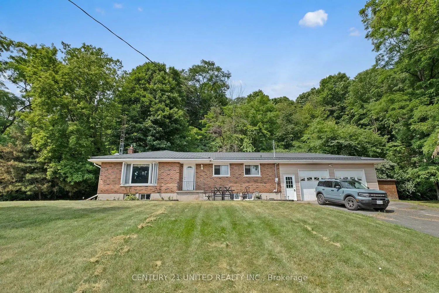 120 Massey Road photo 2