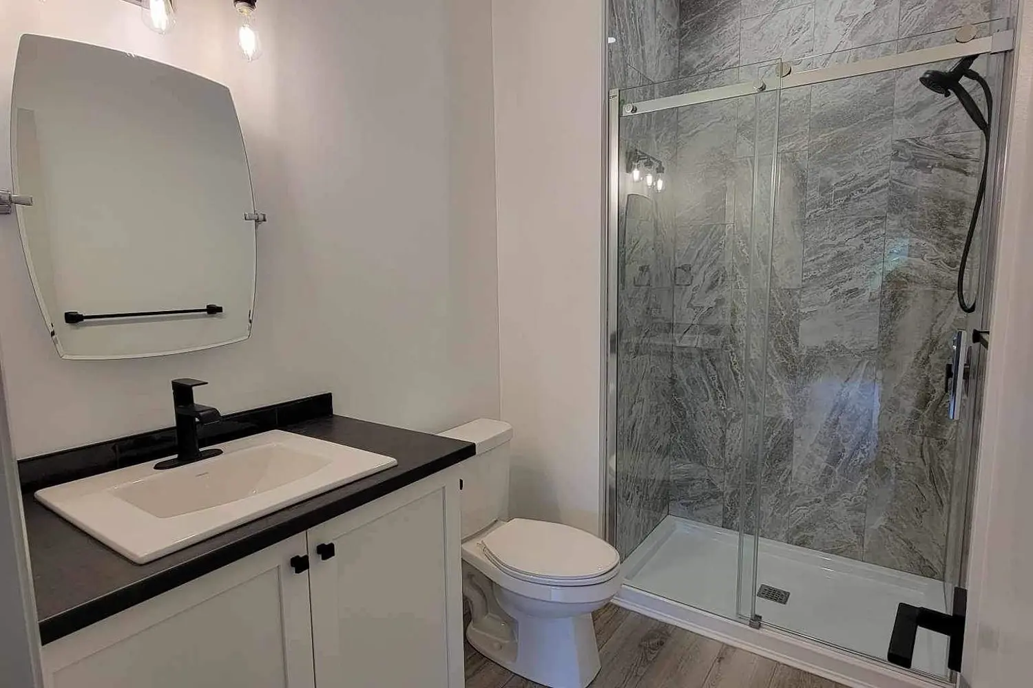 Additional image 15 of 808-810 Powers Street