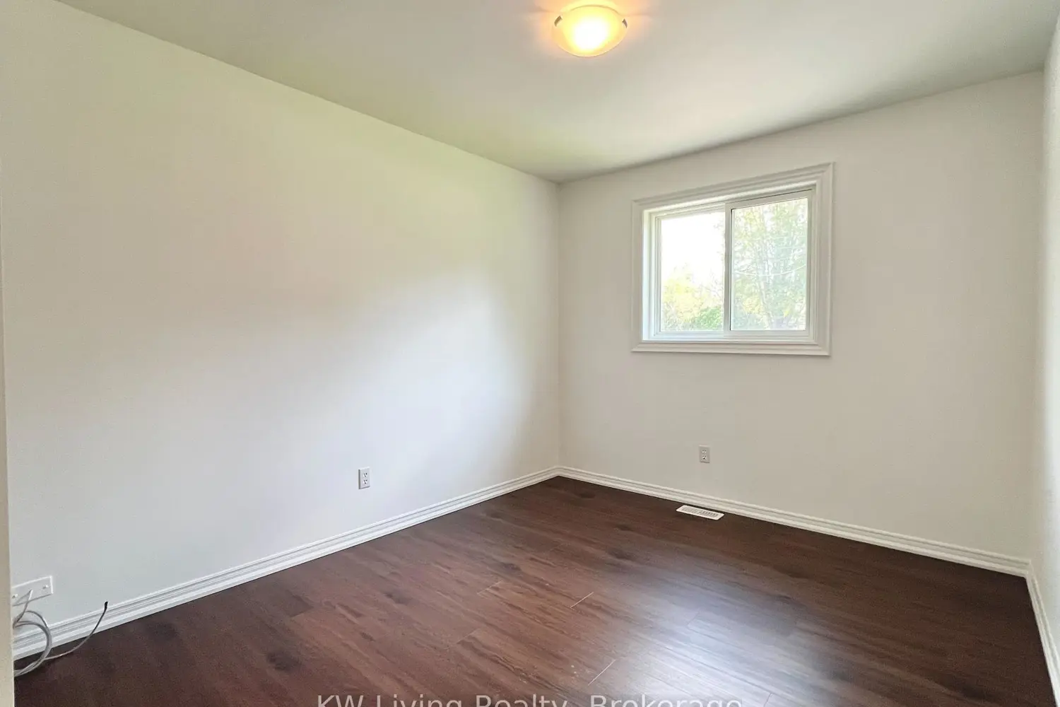 Additional image 11 of 216 Foster Drive