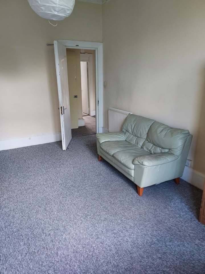 Additional image 7 of 3 Bed Flat, Barrington Drive, G4, N1 7GU