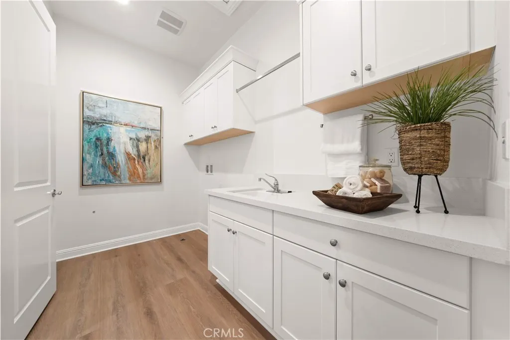 Additional image 136 of 221 Clear Fls, Irvine, CA 92602