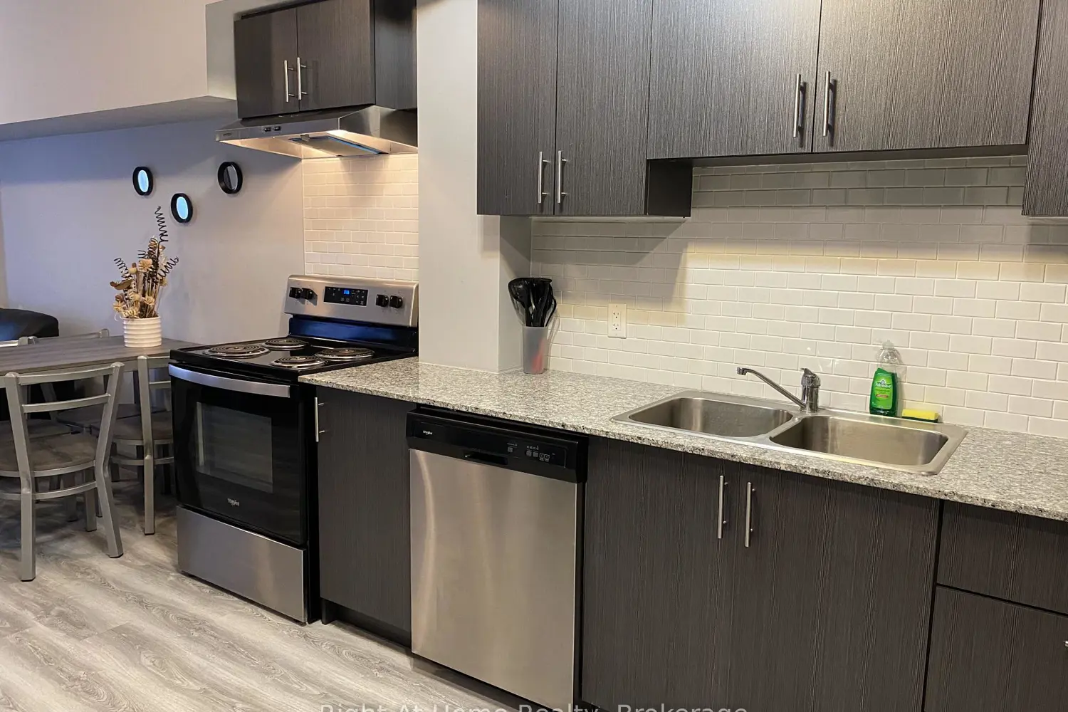 Additional image 4 of 275 Larch Street F202