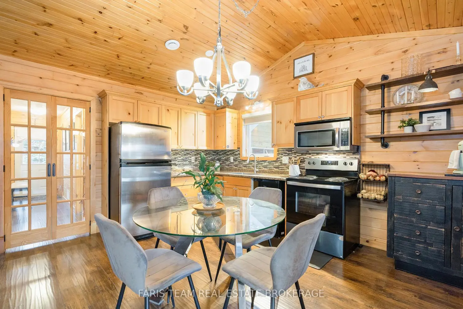 Additional image 2 of 12 Cabin Crescent