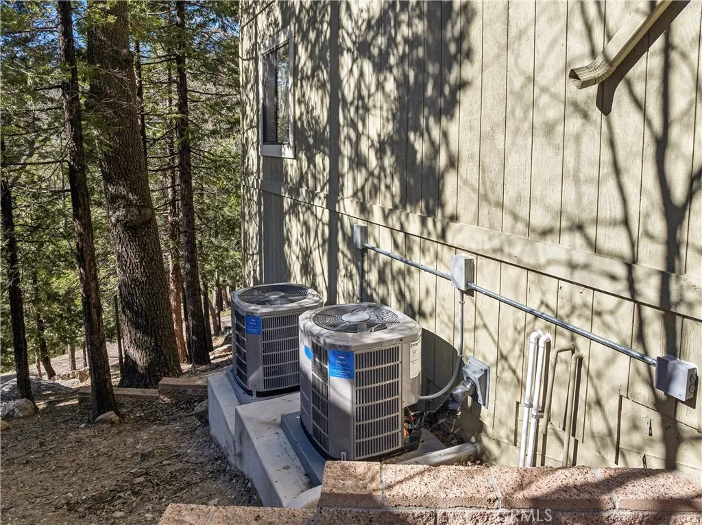 Additional image 87 of 27391 Peninsula Dr, Lake Arrowhead, CA 92352