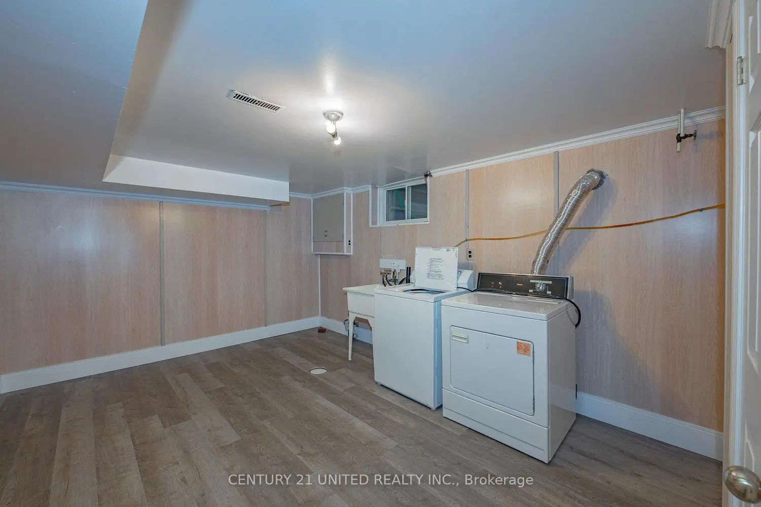 Additional image 12 of 835 Barnardo Avenue