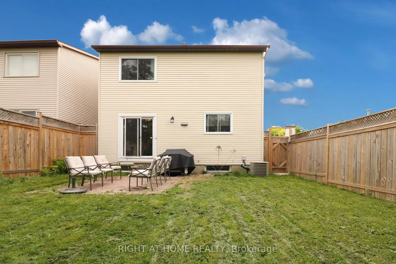 Additional image 20 of 40 Stable Way