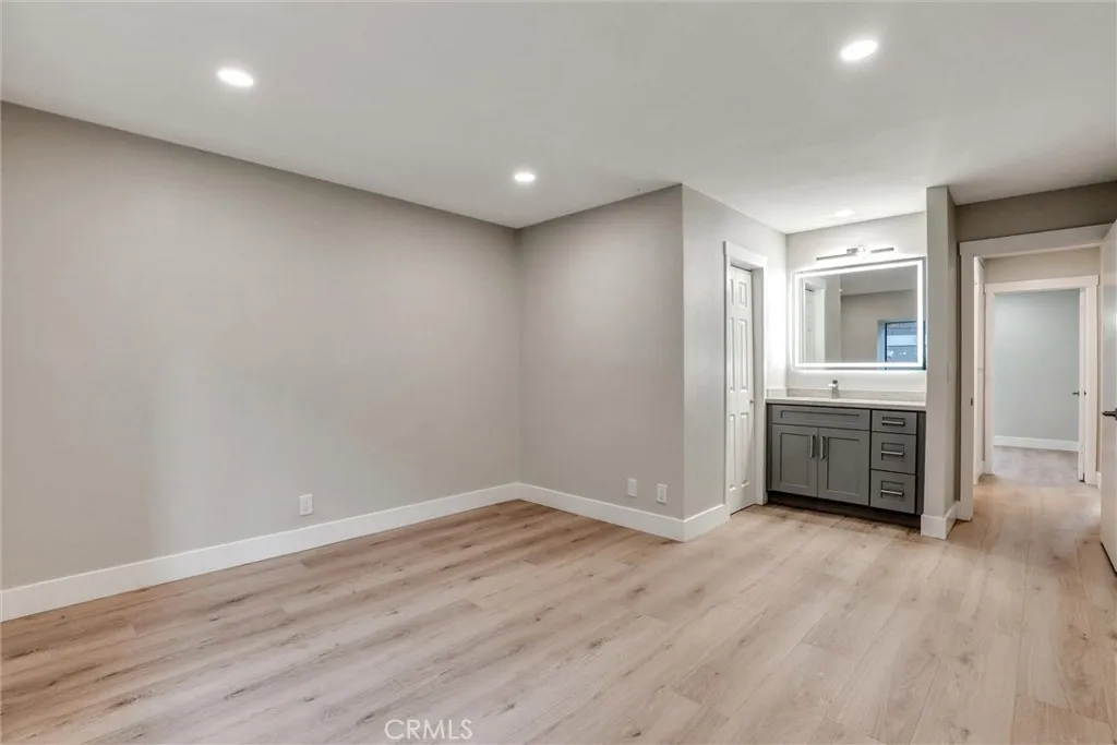 Additional image 39 of 93 Streamwood, Irvine, CA 92620