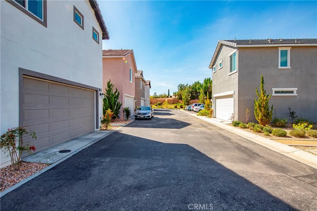 Additional image 32 of 260 Summerville LN, Palmdale, CA 93551