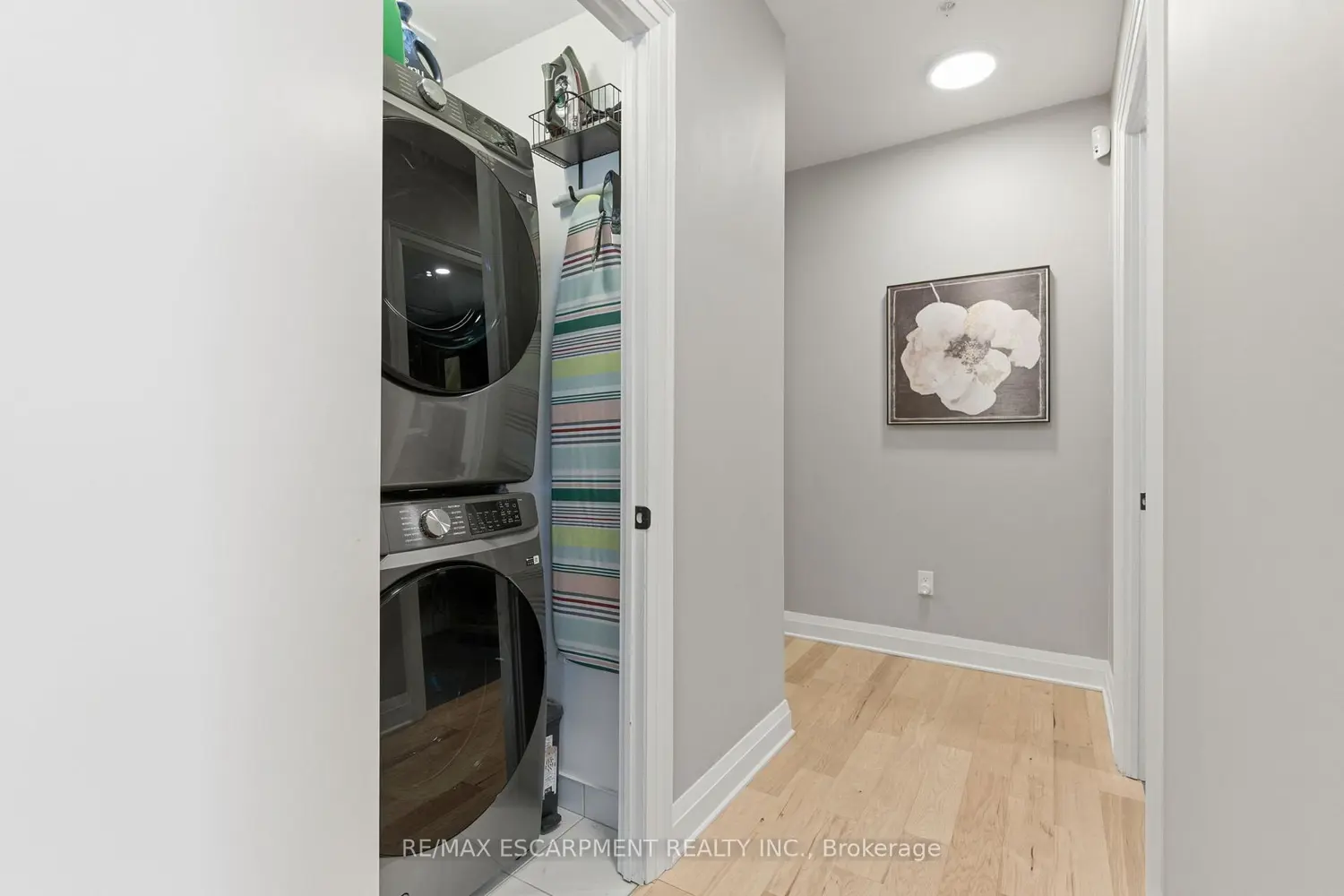 Additional image 14 of 550 North Service Road 1404