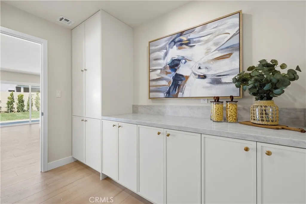 Additional image 14 of 2133 Cochran St, Simi Valley, CA 93065